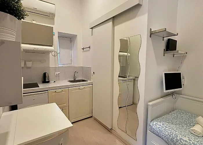 Milan Saint Joseph Apartment